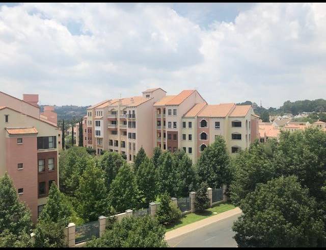 1 BEDROOM APARTMENT FOR SALE IN BEDFORD GARDENS